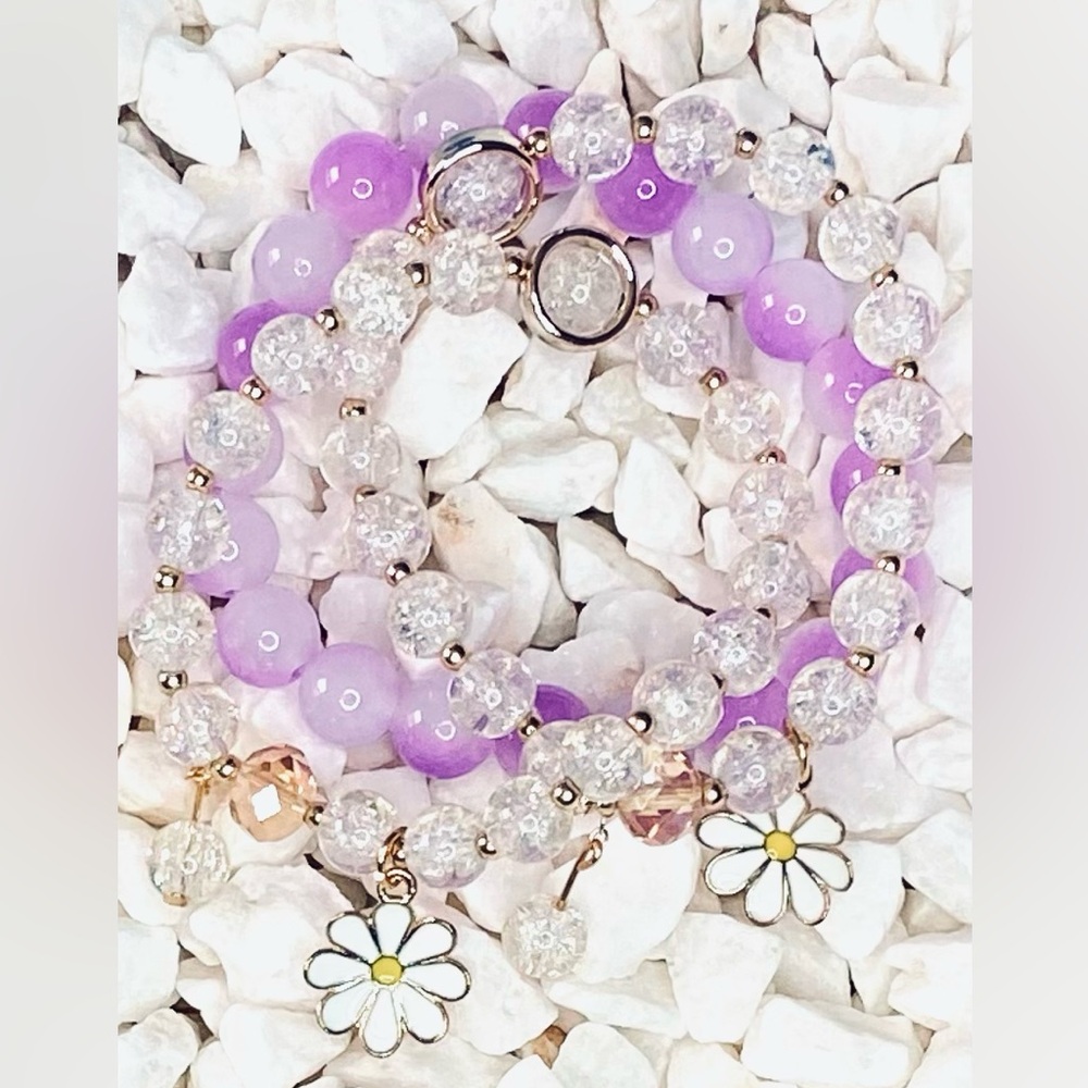 BIN2 $15 GLASS BEADED BRACELETS. Pick a set - Picture 4 of 8